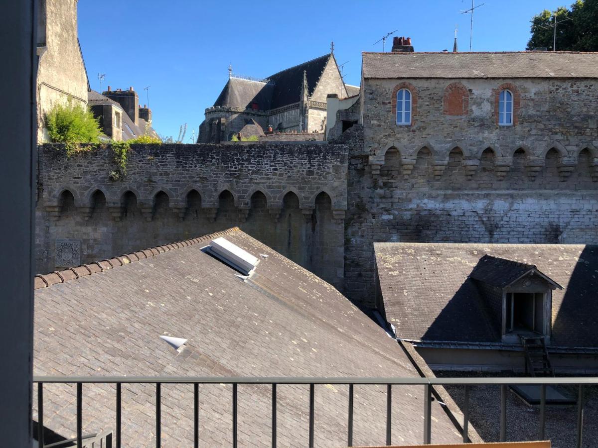 Vue Sur Remparts - Coeur De Vannes- 2Ch Esterno foto