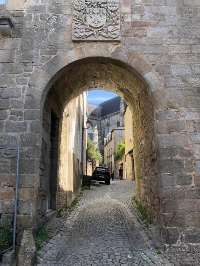Vue Sur Remparts - Coeur De Vannes- 2Ch Esterno foto